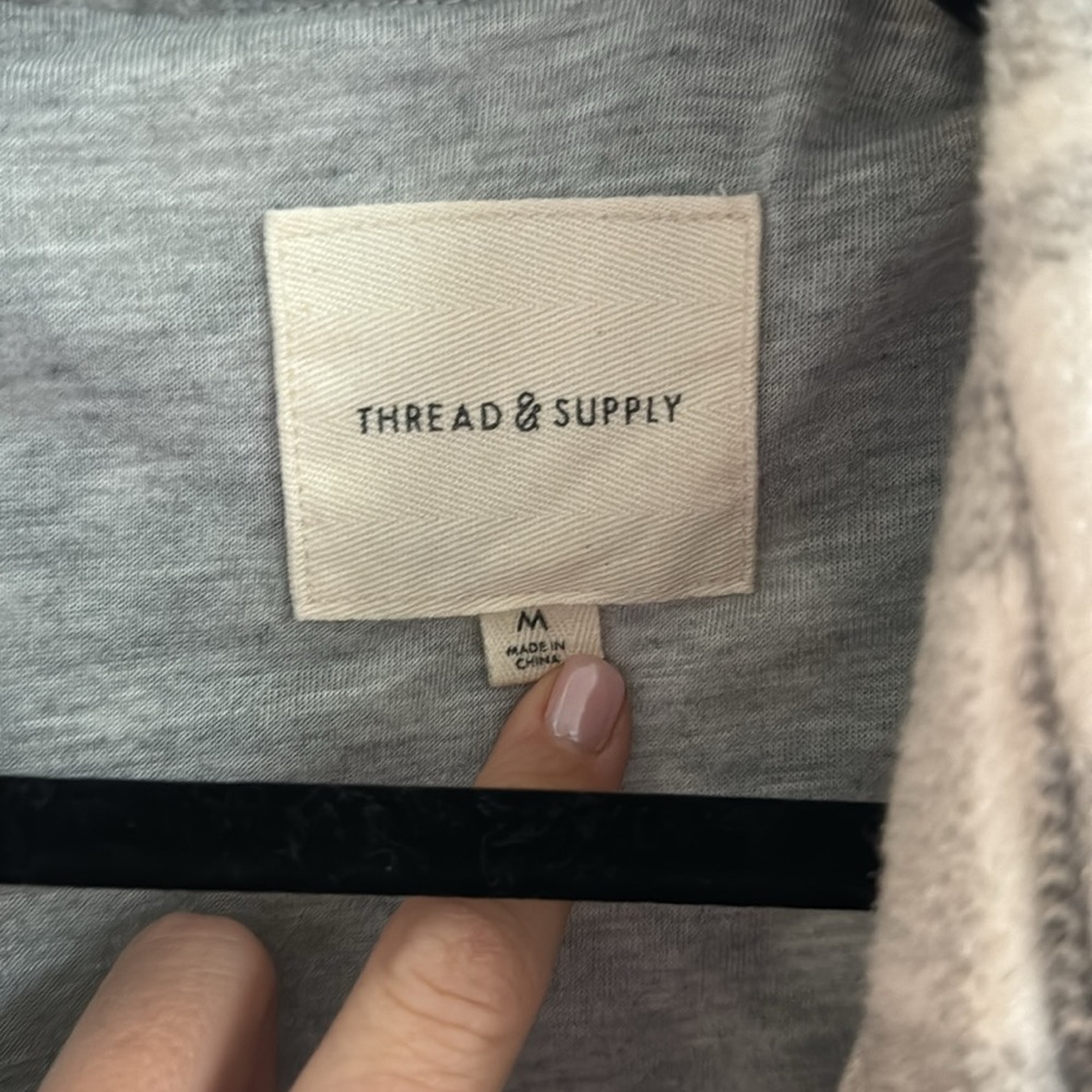 Thread & supply Shacket - Picture 3 of 4